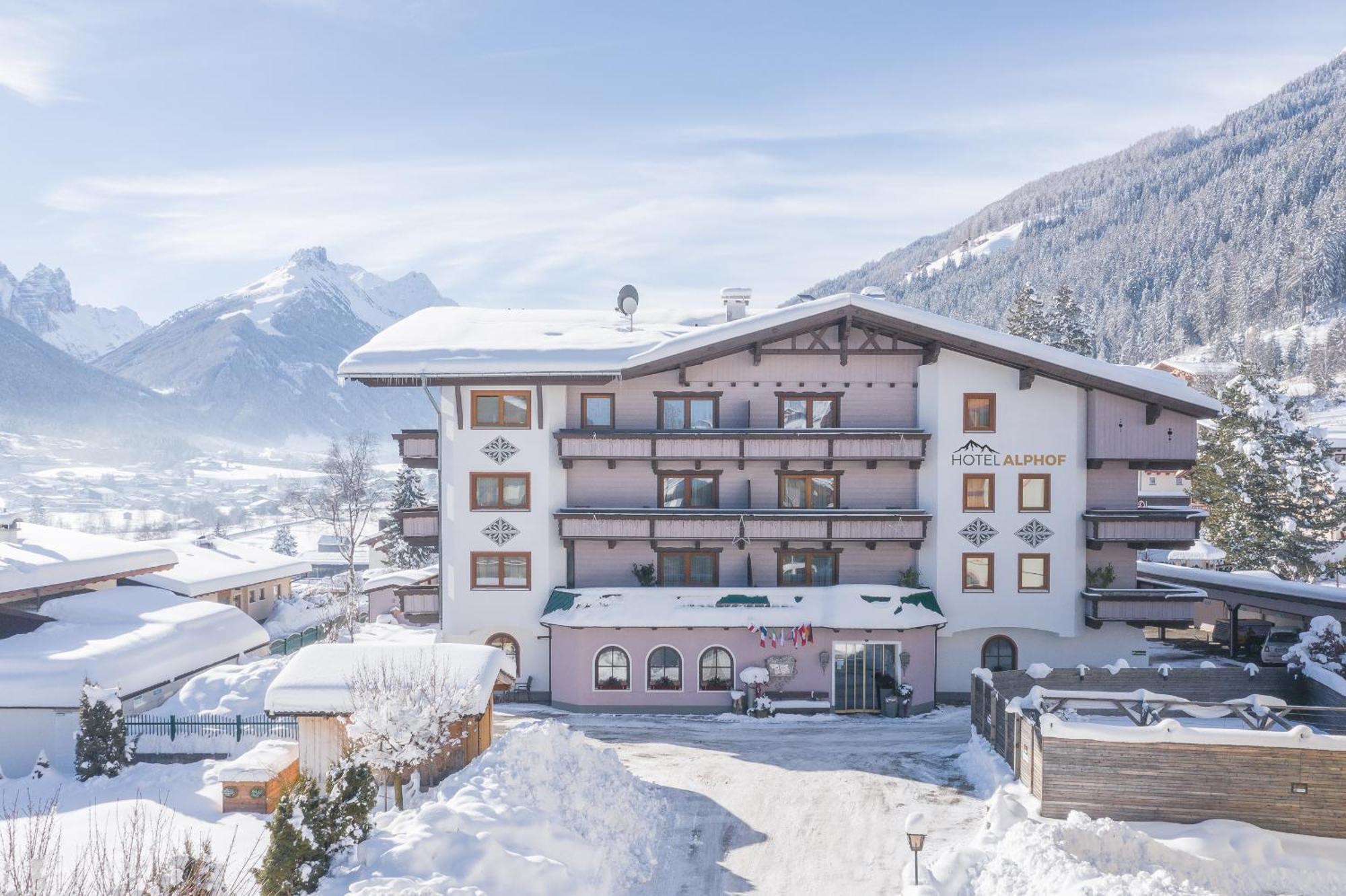 Hotel Alphof Stubaital Fulpmes Extérieur photo